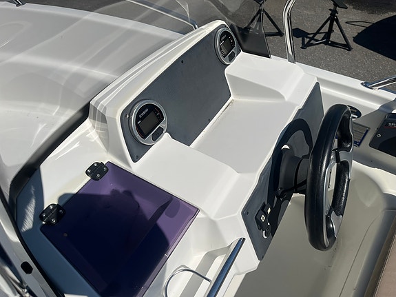 Yamarin 46SC Yamaha F50 1 års garanti 4 of 5