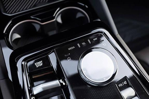 BMW i5 26 of 30