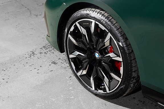 BMW i5 15 of 30