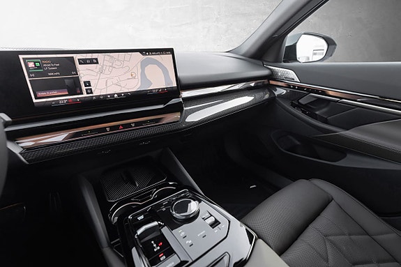 BMW i5 19 of 30