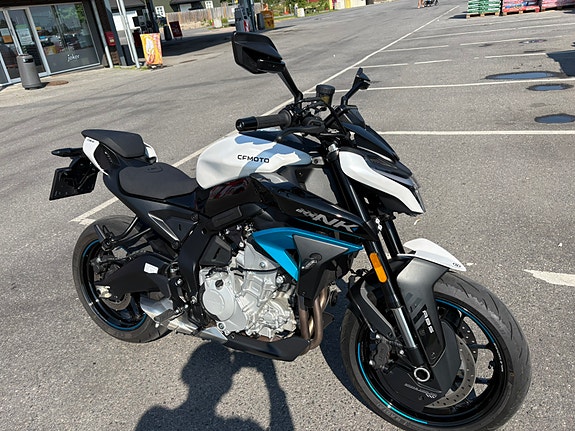 CFMOTO 675 NK 2 of 5