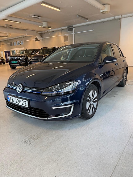 Volkswagen Golf 3 of 5