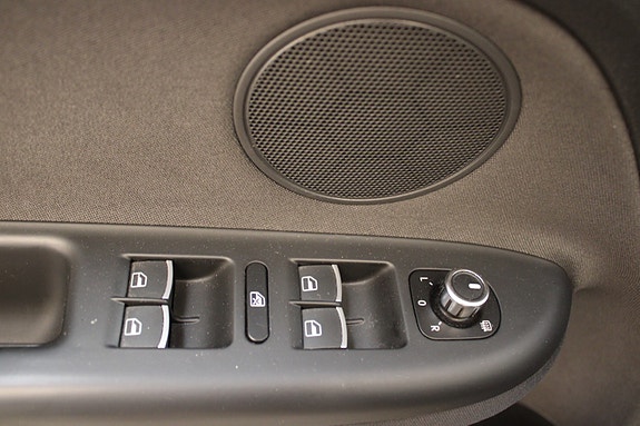 Volkswagen Golf Plus 23 of 30