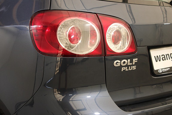Volkswagen Golf Plus 16 of 30