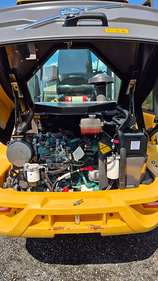 Volvo L30 HS 9 of 10