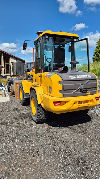 Volvo L30 HS 3 of 10