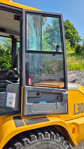Volvo L30 HS 8 of 10