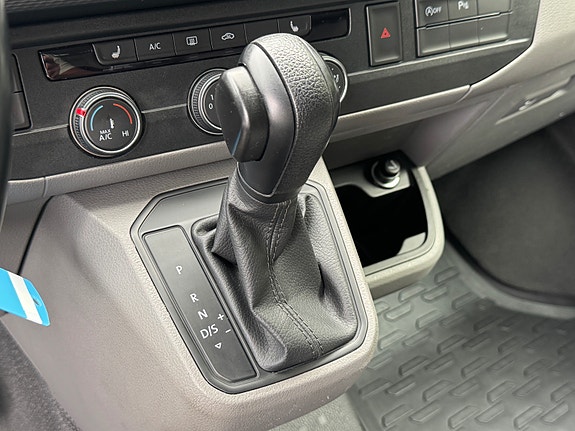 Volkswagen Transporter 27 of 30