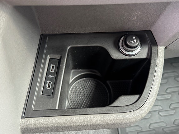 Volkswagen Transporter 18 of 30