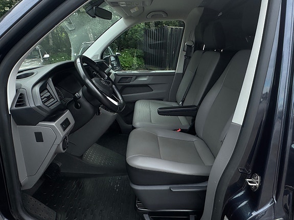 Volkswagen Transporter 9 of 30