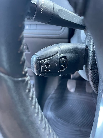 Peugeot 208 11 of 30