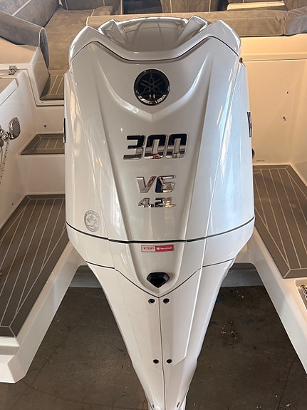 Ibiza 770 Touring – Yamaha 300 HK V6 (kun 17 timer) – Meget godt utstyrt 3 of 5