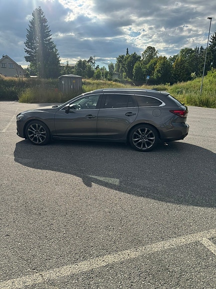 Mazda 6 5 of 5