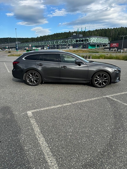 Mazda 6 4 of 5