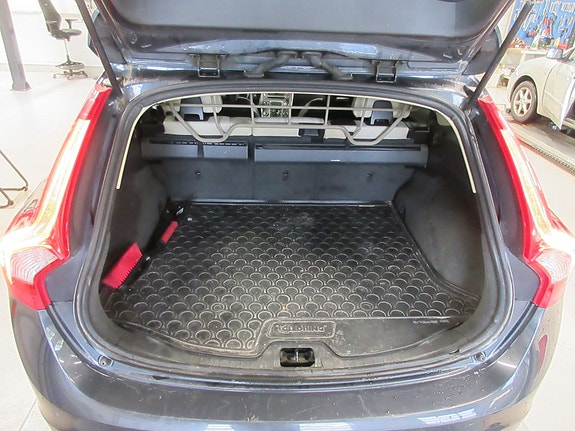 Volvo V60 17 of 30