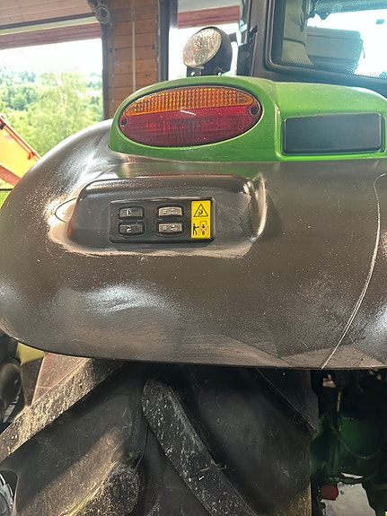 John Deere 6125R 50km 20 of 29