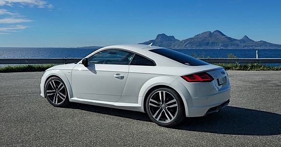 Audi TT 3 of 20