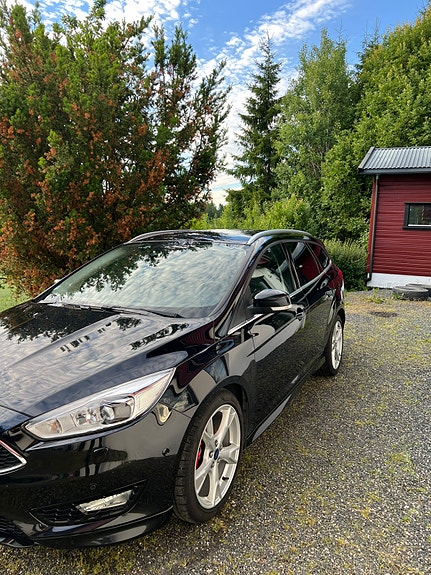 Ford Focus 3 of 5