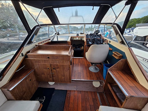 Marex 27 Suncruicer selges billig 3 of 5