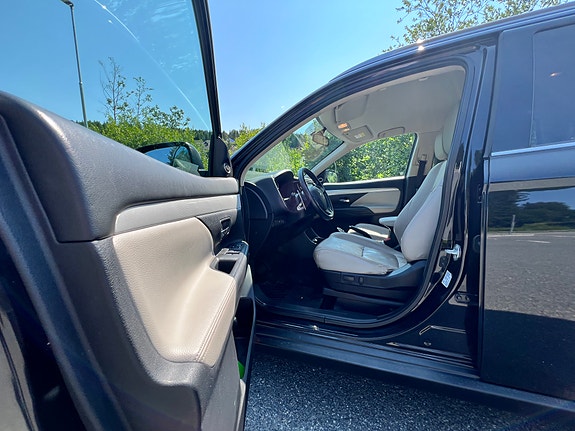 Mitsubishi Outlander 16 of 30