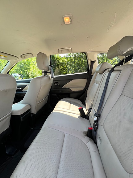 Mitsubishi Outlander 22 of 30