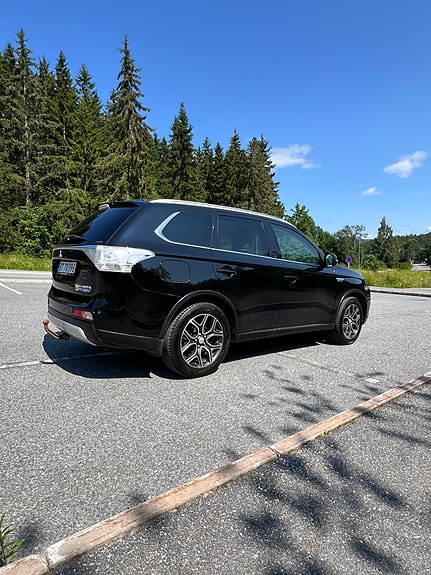 Mitsubishi Outlander 4 of 30