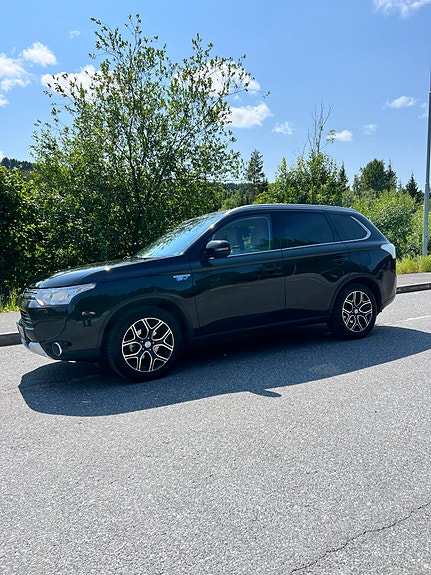 Mitsubishi Outlander 10 of 30