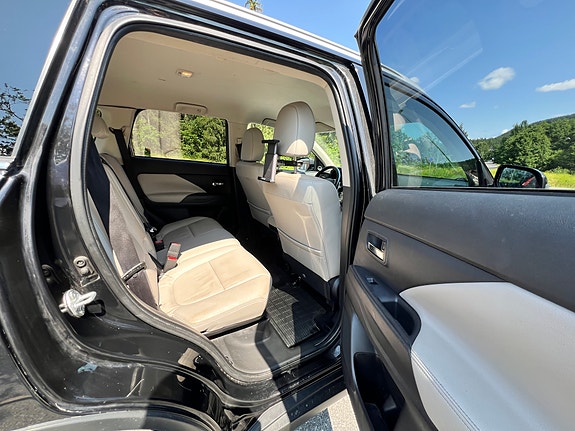Mitsubishi Outlander 20 of 30