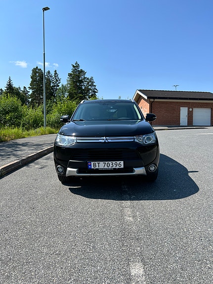 Mitsubishi Outlander 12 of 30