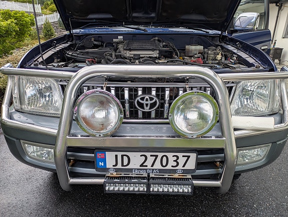 Toyota Land Cruiser 22 of 30