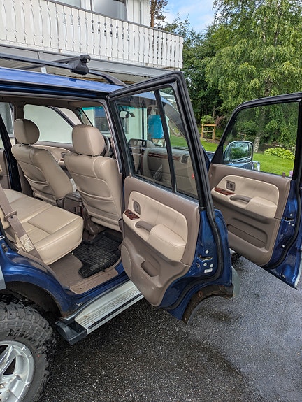 Toyota Land Cruiser 19 of 30
