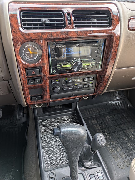 Toyota Land Cruiser 10 of 30