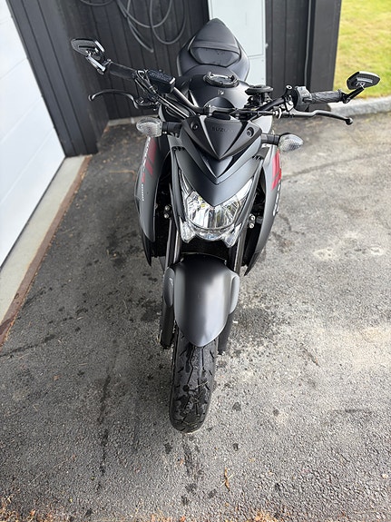 Suzuki GSX-S 1000 4 of 5