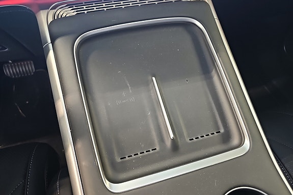 XPeng G9 18 of 19