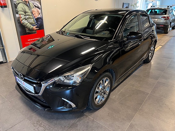 Mazda 2 2 of 5