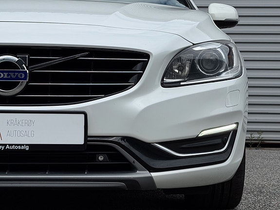 Volvo V60 4 of 5