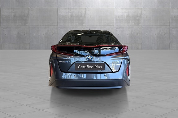 Toyota Prius Plug-In Hybrid 2019 photo 4