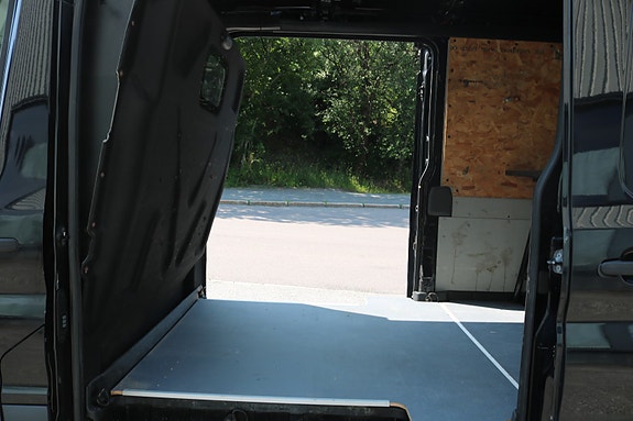 Ford Transit 9 of 21