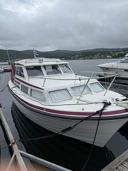 Saga 27 AC 1998 – Velholdt og meget godt utstyrt 2 of 5