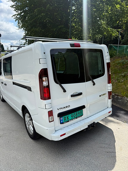 Opel Vivaro 4 of 5