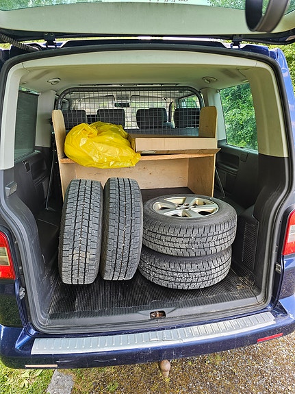 Volkswagen Caravelle 11 of 25