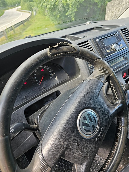 Volkswagen Caravelle 21 of 25
