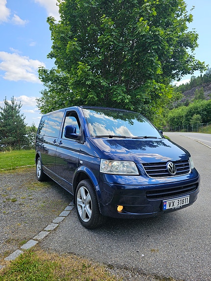 Volkswagen Caravelle 6 of 25
