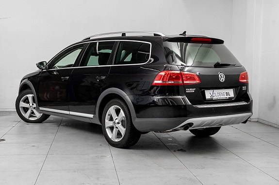 Volkswagen Passat Alltrack 4 of 5