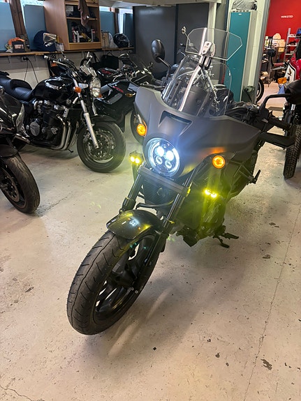 Honda CMX 1100 Rebel 2 of 11