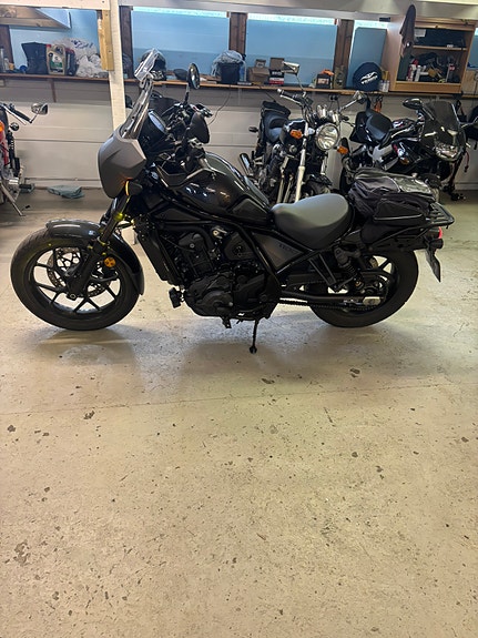 Honda CMX 1100 Rebel 3 of 11