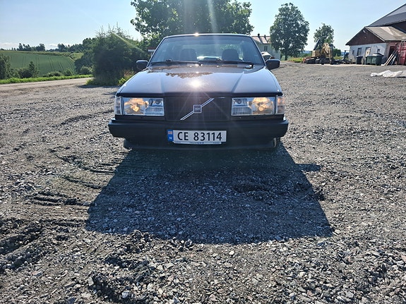 Volvo 940 2 of 5