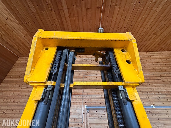 Jungheinrich ETV Q25 Elektrisk lagertruck med 4 veis styring 5 of 5