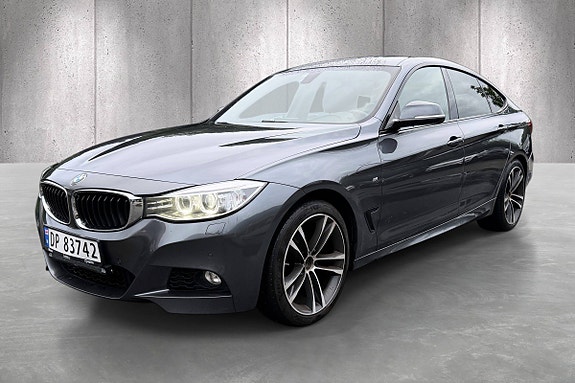 BMW 320d 3 of 5