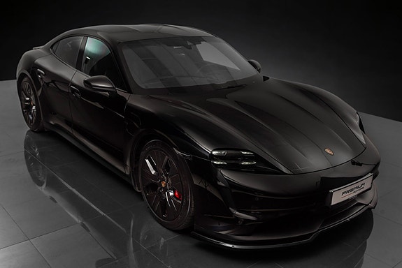Porsche Taycan 2 of 5